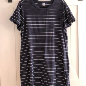 T-shirt dress size XL